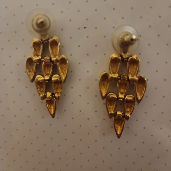 Vintage Monet Gold Plated Articulated Link Dangle Earrings - Picture 5 of 5